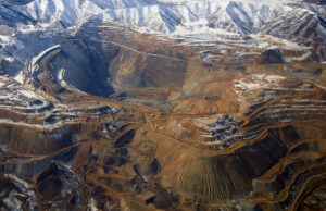 Porphyry Copper Deposits: The Magmatic-Hydrothermal Giants of Economic Geology Bingham Canyon porphyry copper mine open pit Utah USA